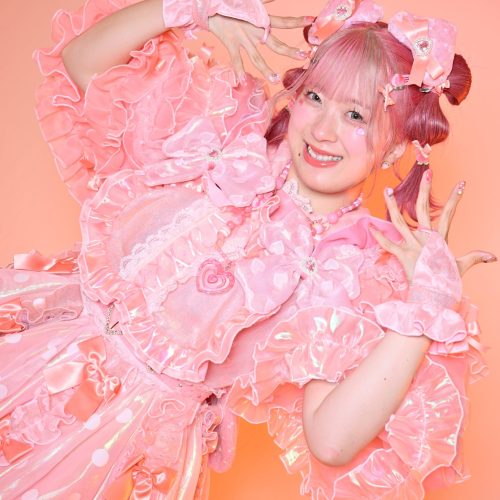 まるもももか ｜松竹芸能株式会社